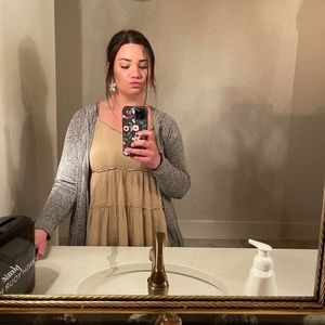 Meet your Posher, Lydia-jo